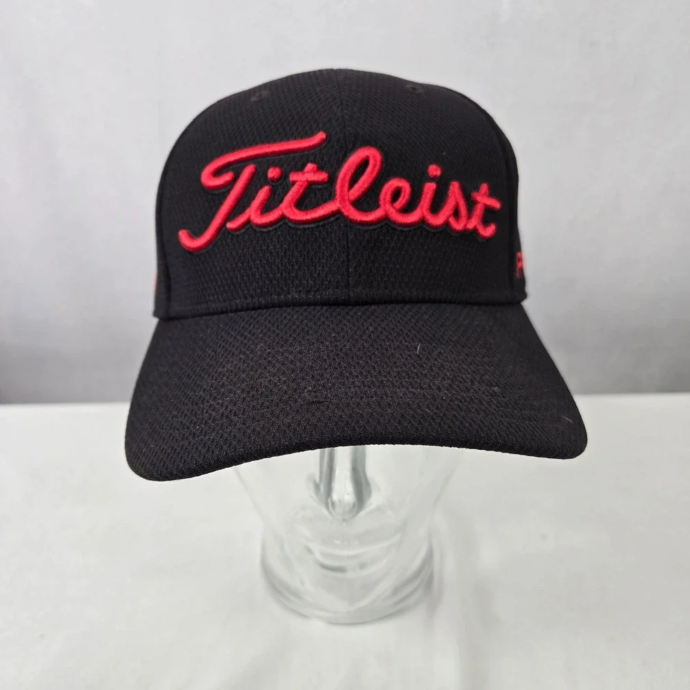 Titleist FJ Tour Golf Hat Black Red Script Logo A-Flex Pro V1 Fitted Cap S/M PGA